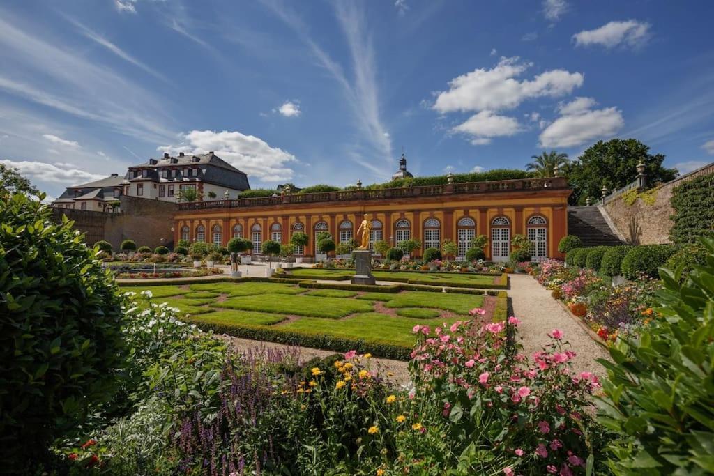 Kuenstler Ferienwohnung Am Weilburger Schloss, Marktplatz 9 Exterior photo